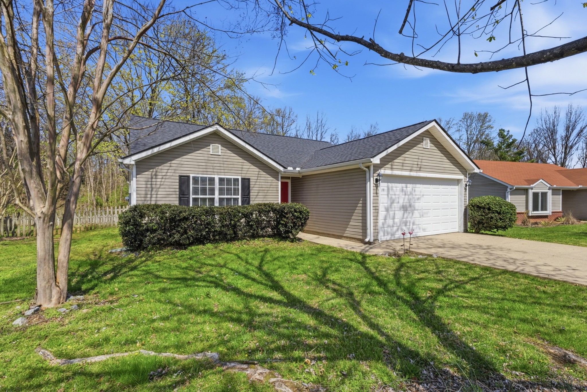 1013 Chelsea Dr