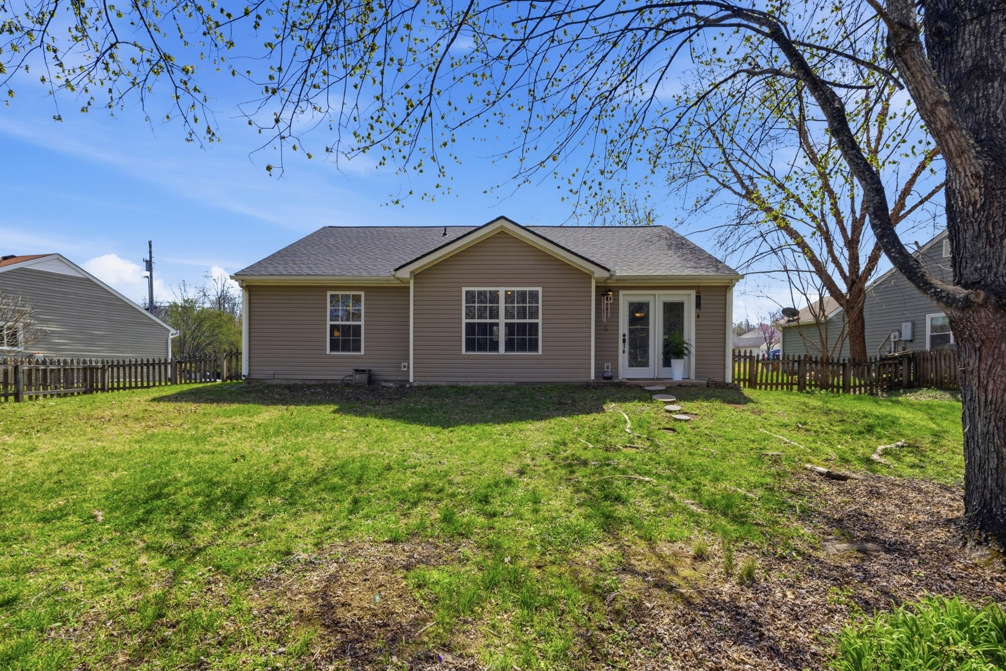 1013 Chelsea Dr