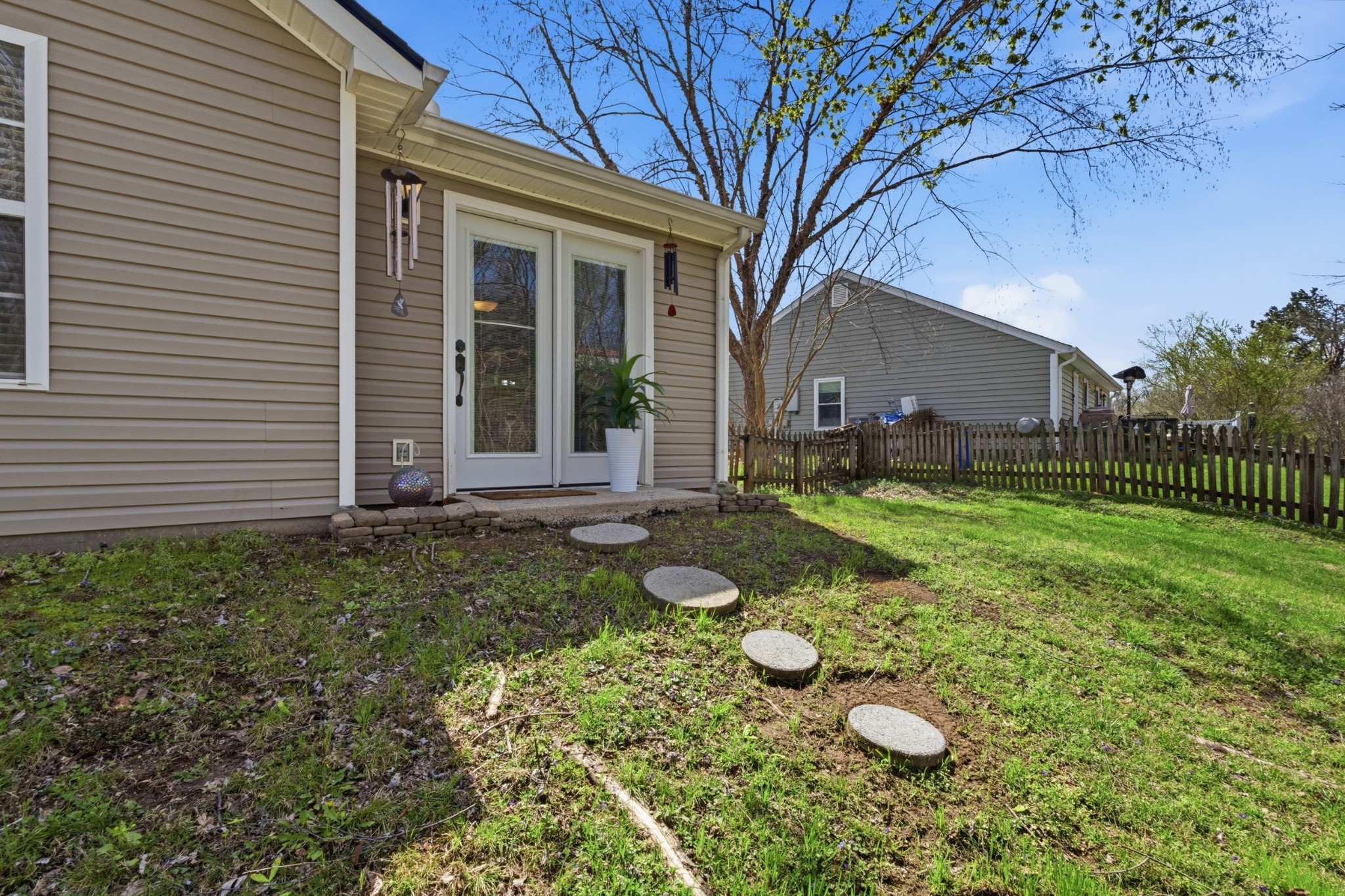 1013 Chelsea Dr