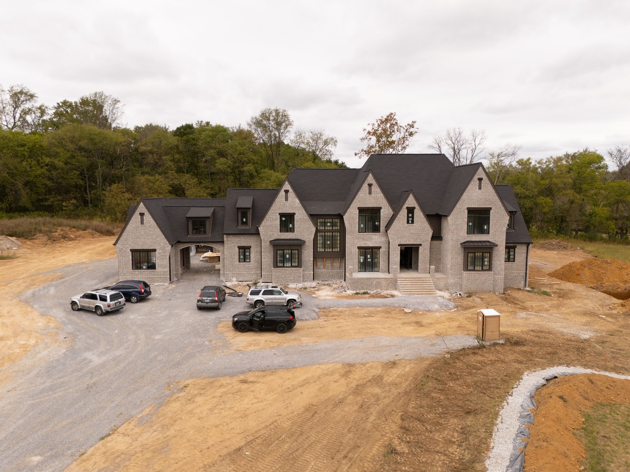 7019 Belcastle Ln