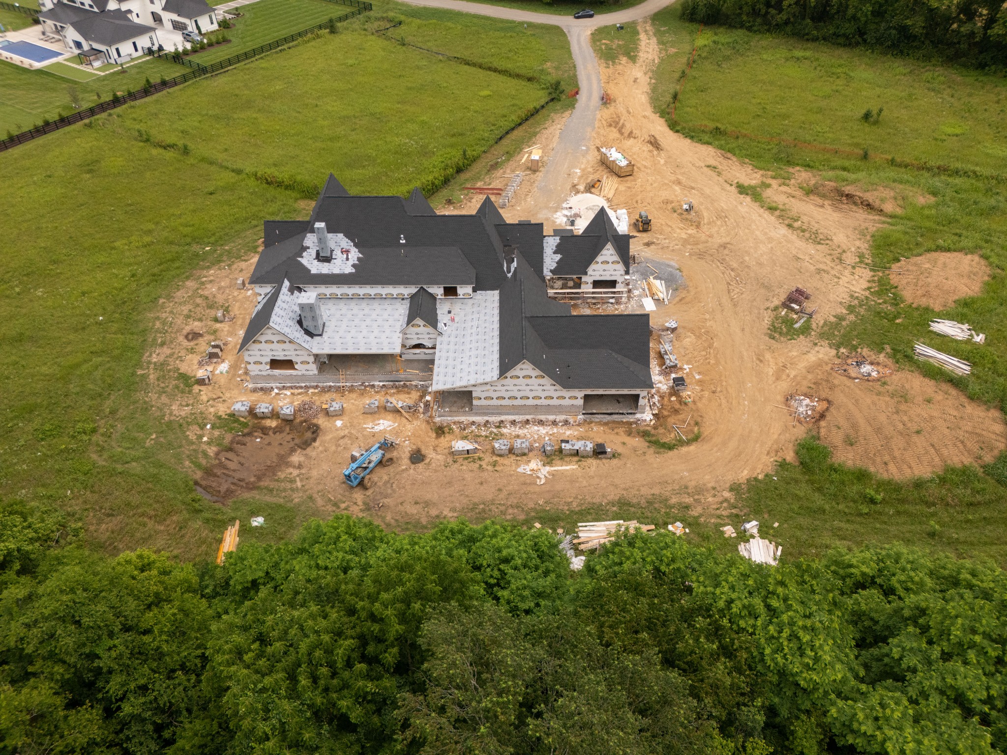 7019 Belcastle Ln