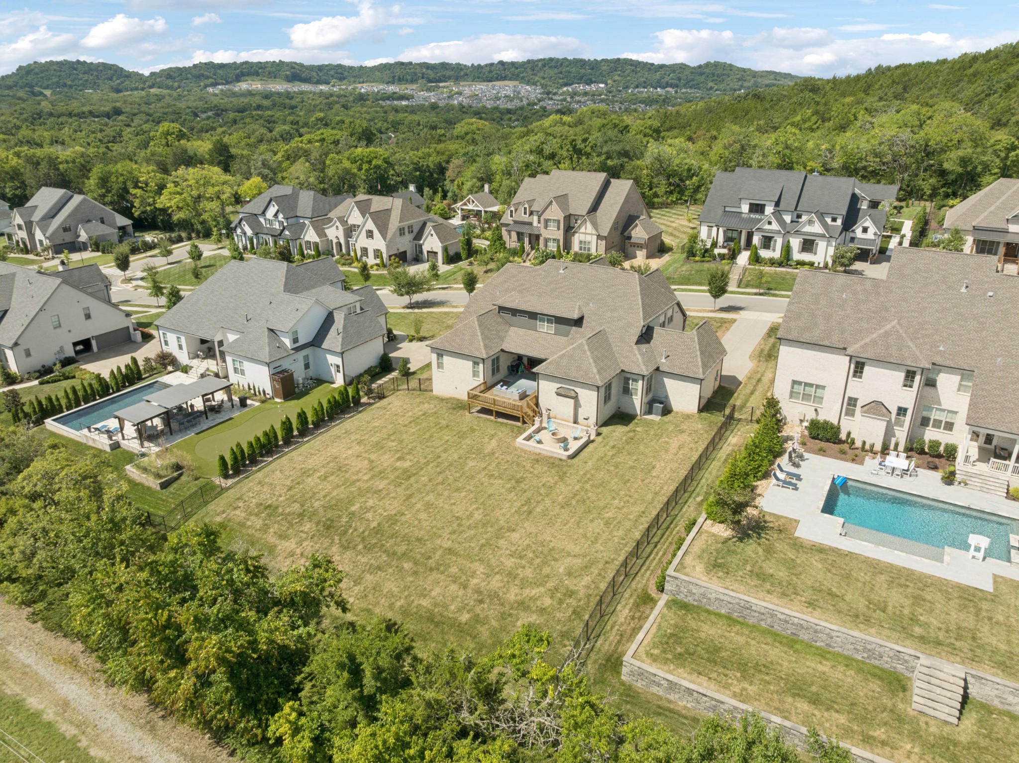 238 Bishops Gate Dr