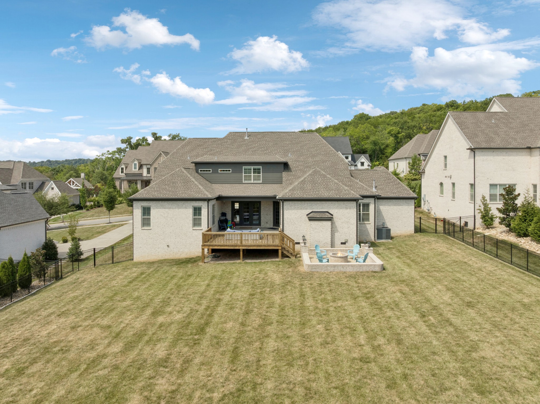 238 Bishops Gate Dr