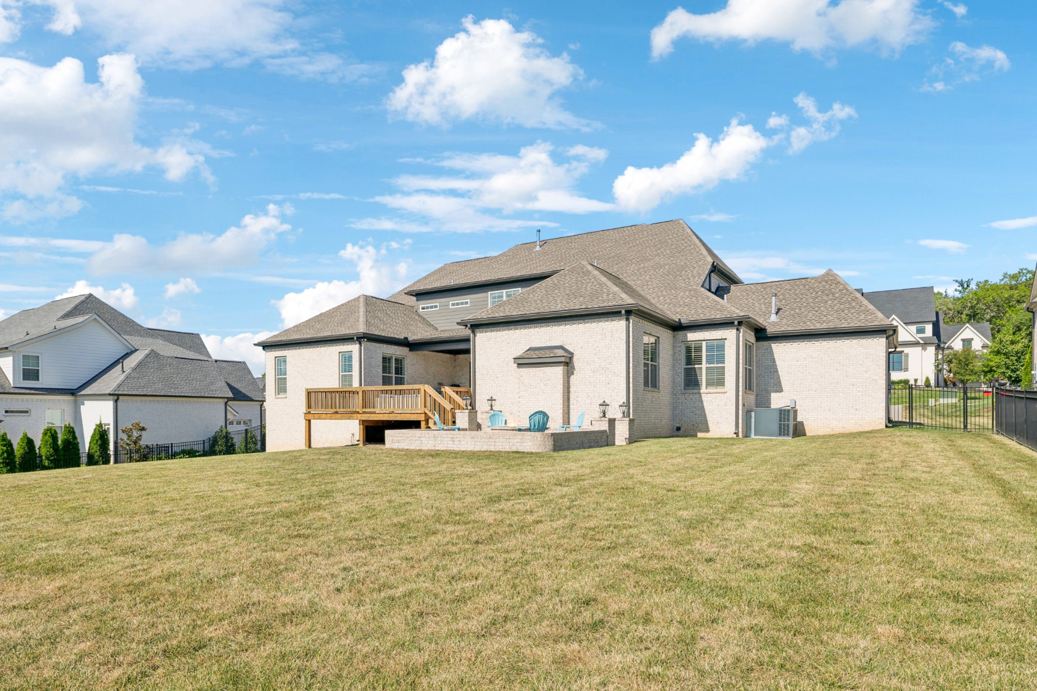 238 Bishops Gate Dr