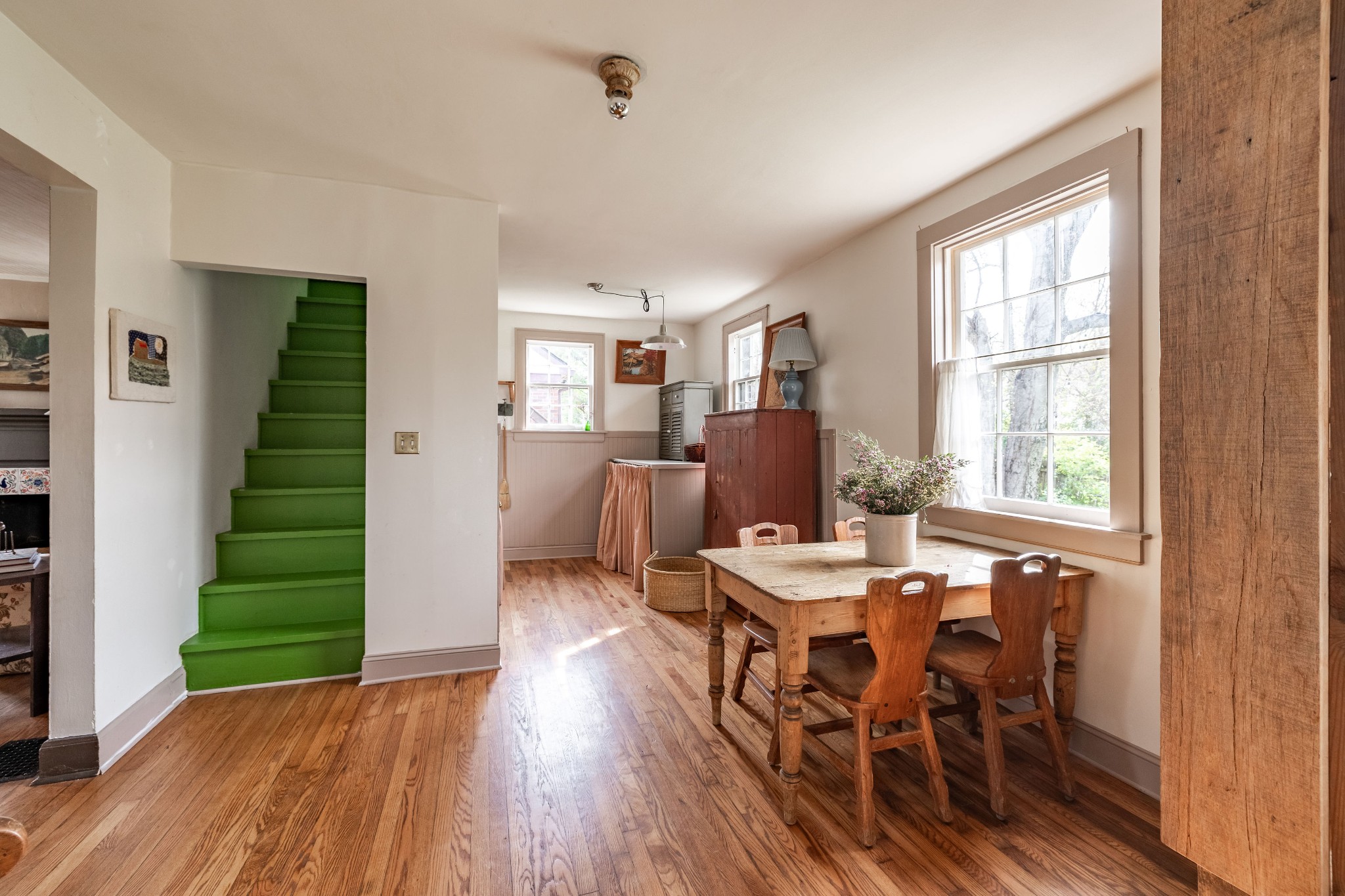 1809 Neal Terrace