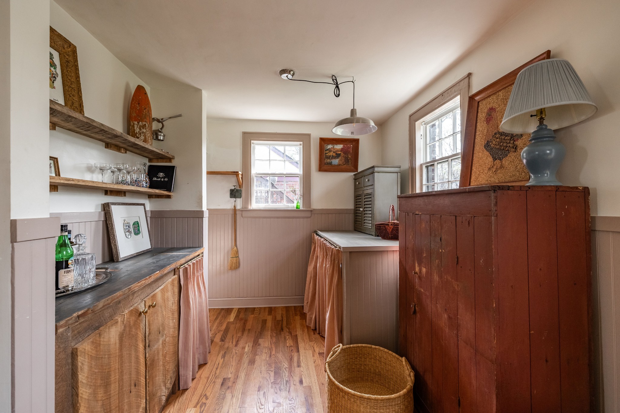 1809 Neal Terrace