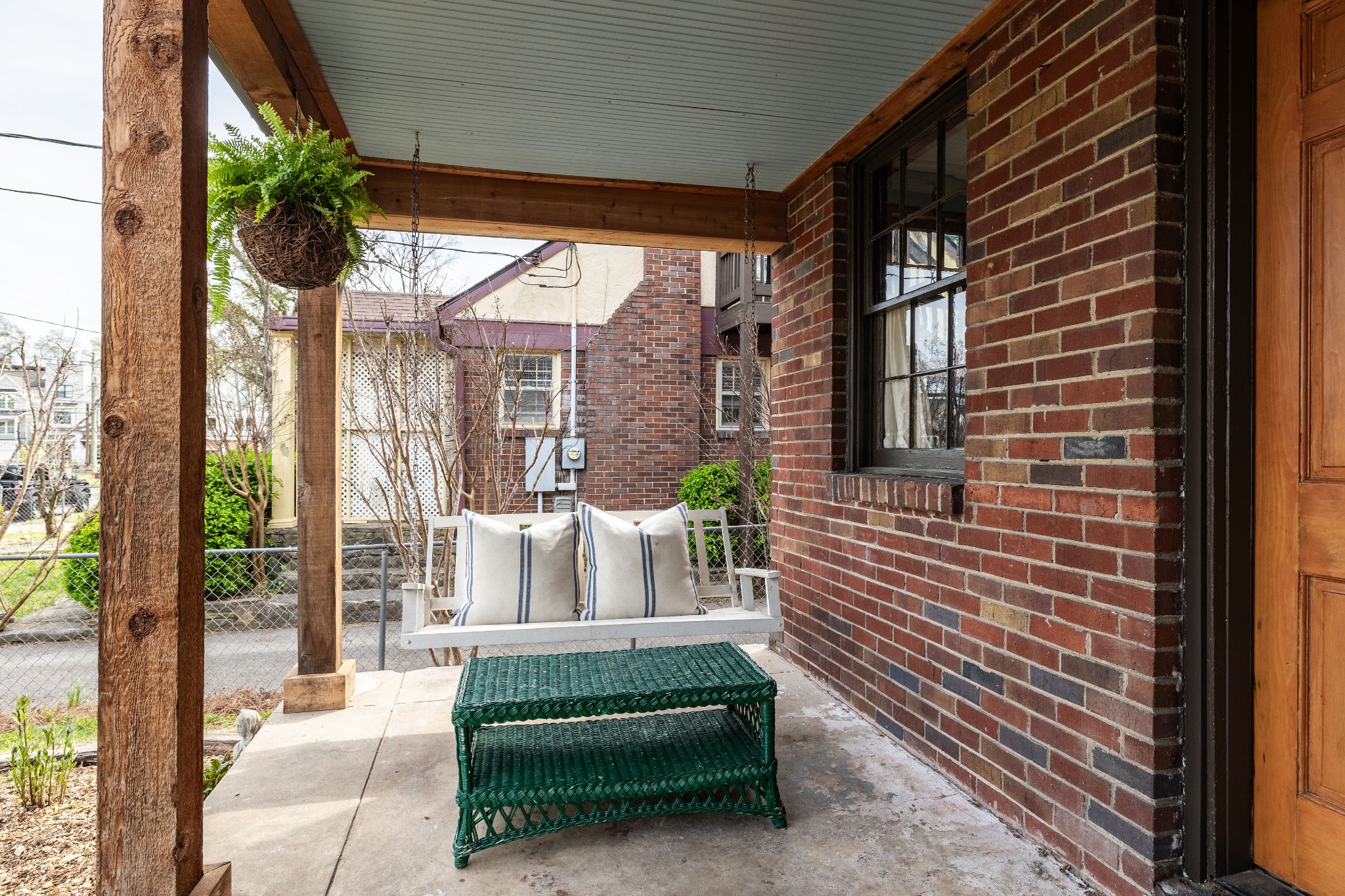 1809 Neal Terrace