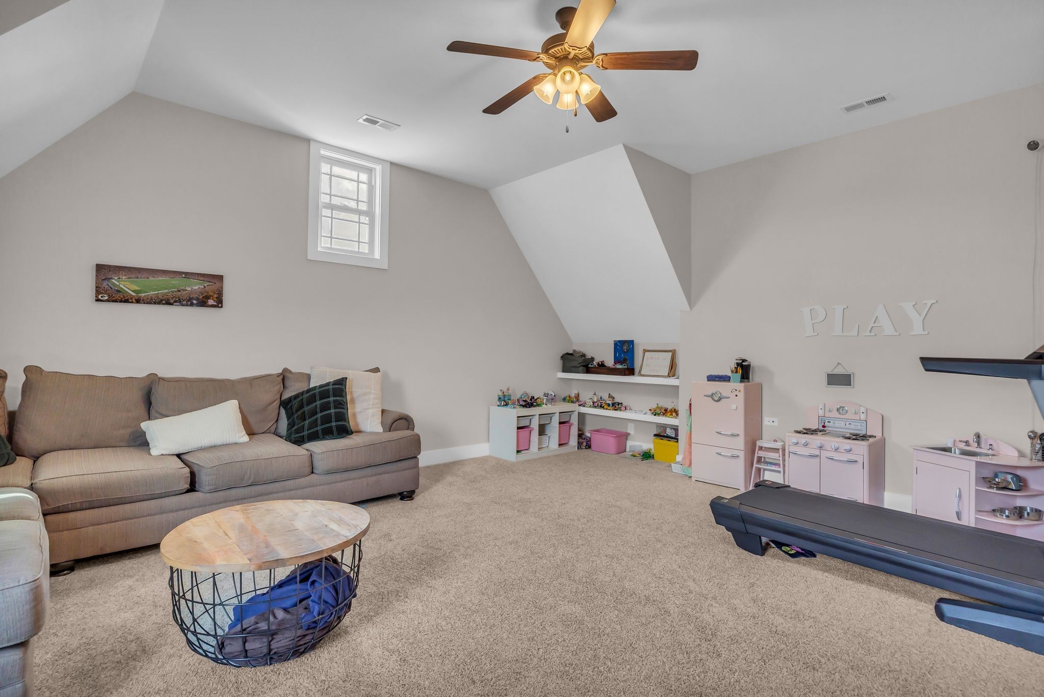 7816 Brenda Ln