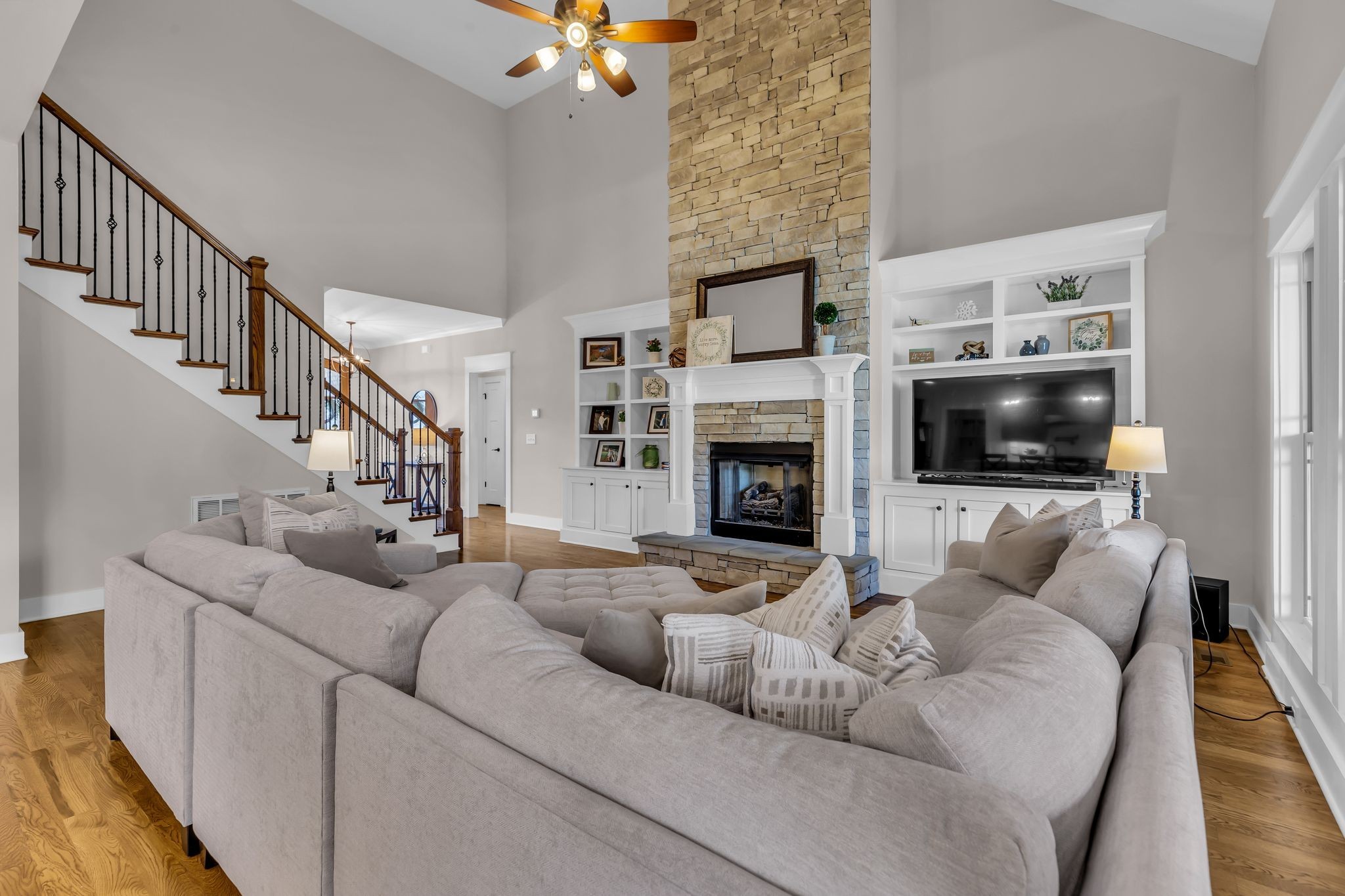 7816 Brenda Ln