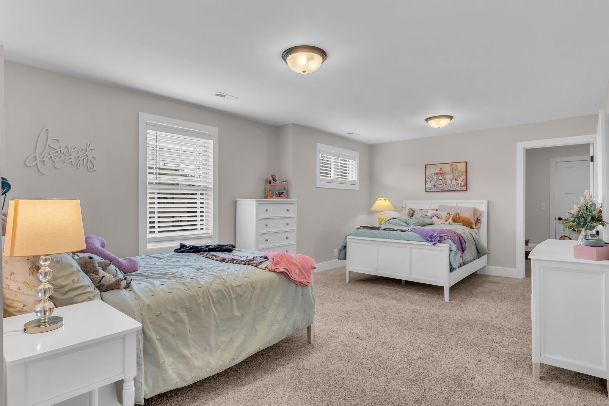 7816 Brenda Ln