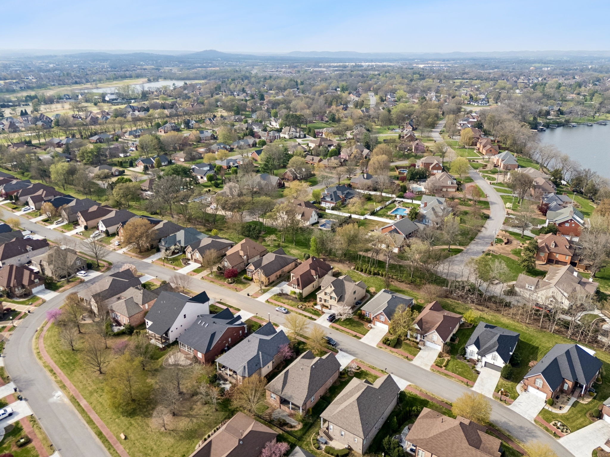 1075 Isaac Franklin Dr