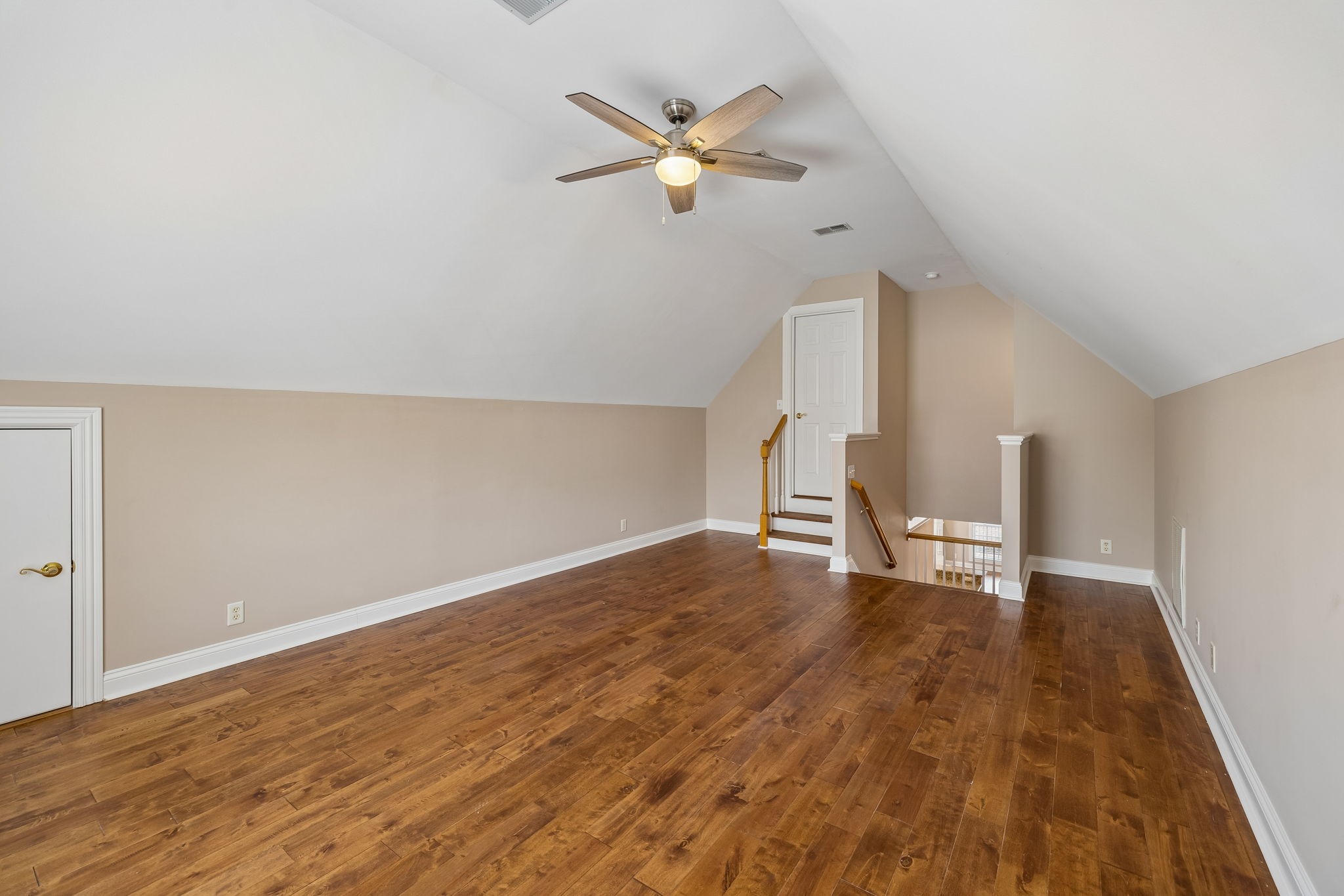 1075 Isaac Franklin Dr