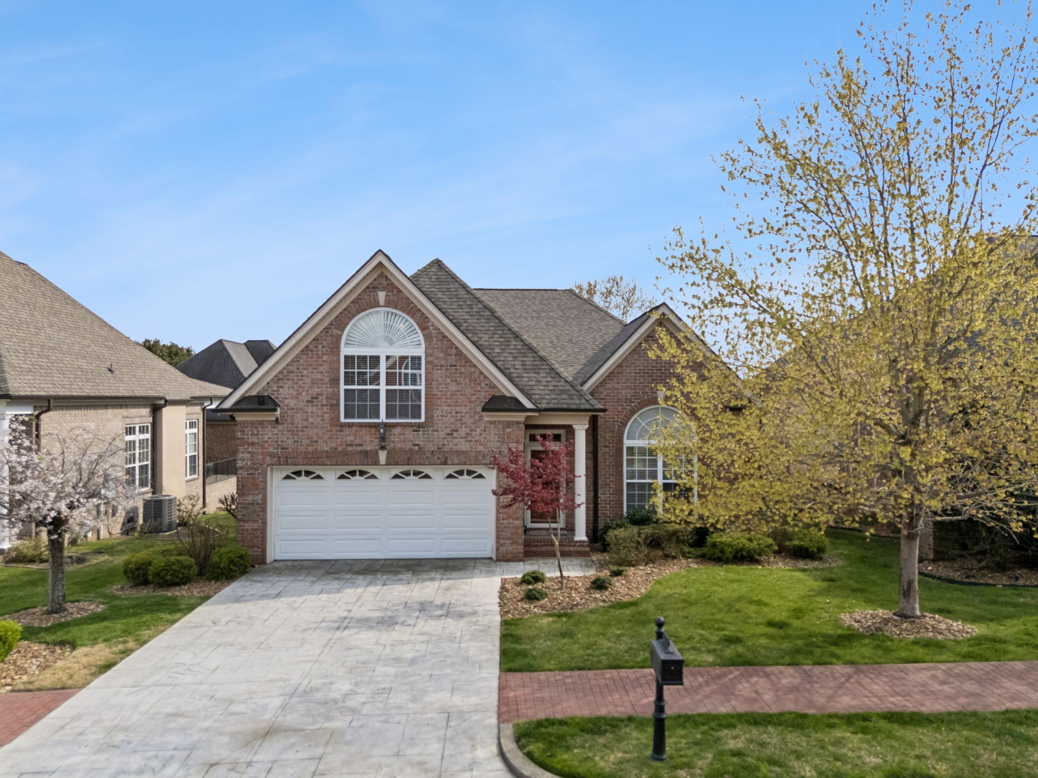 1075 Isaac Franklin Dr