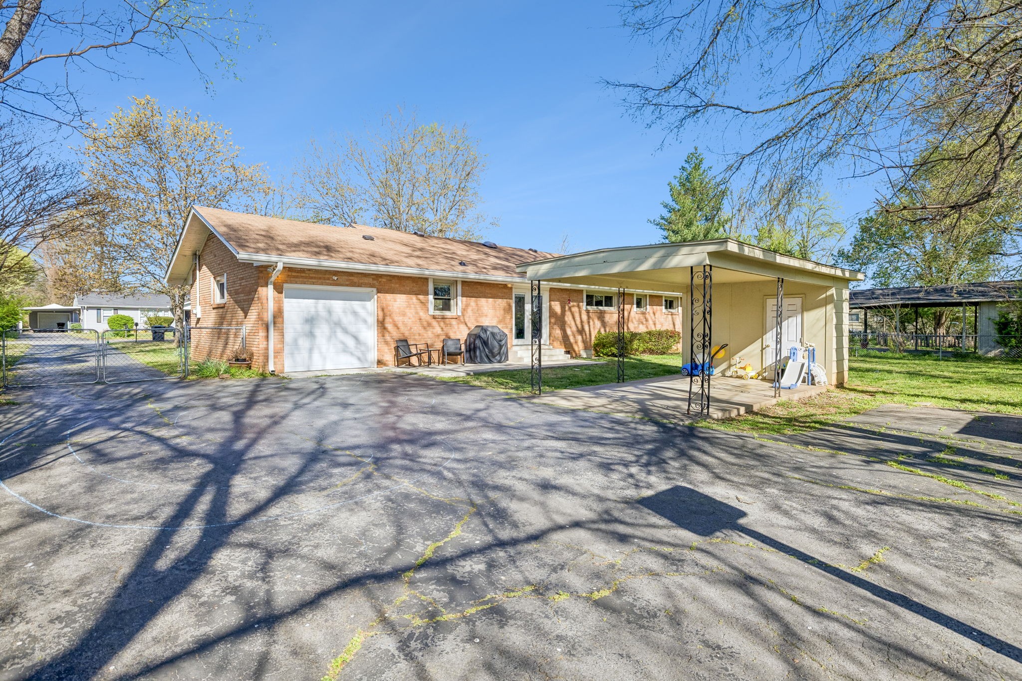 1514 Stonewall Blvd