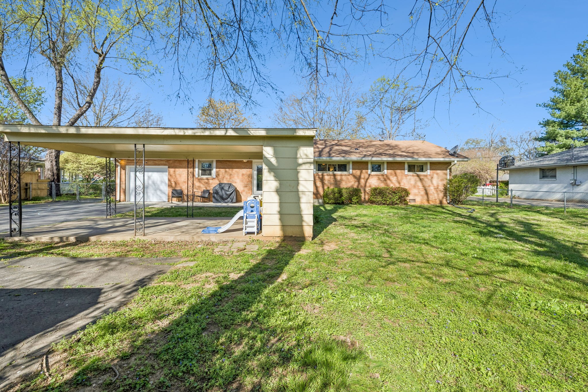 1514 Stonewall Blvd