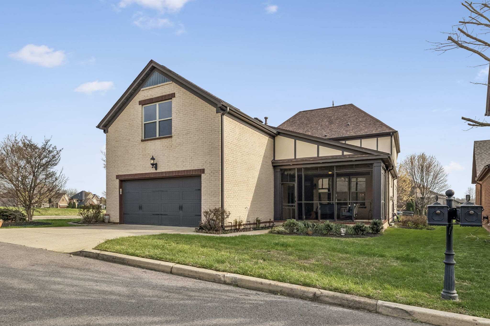 1638 Kelvington Blvd