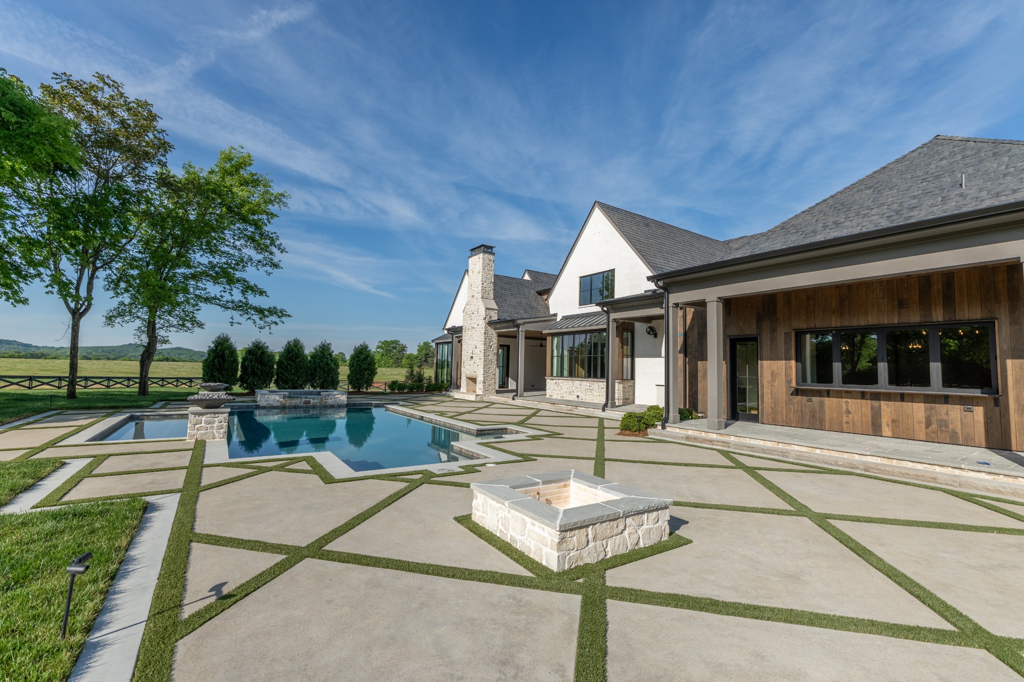 1522 Lurah Ln