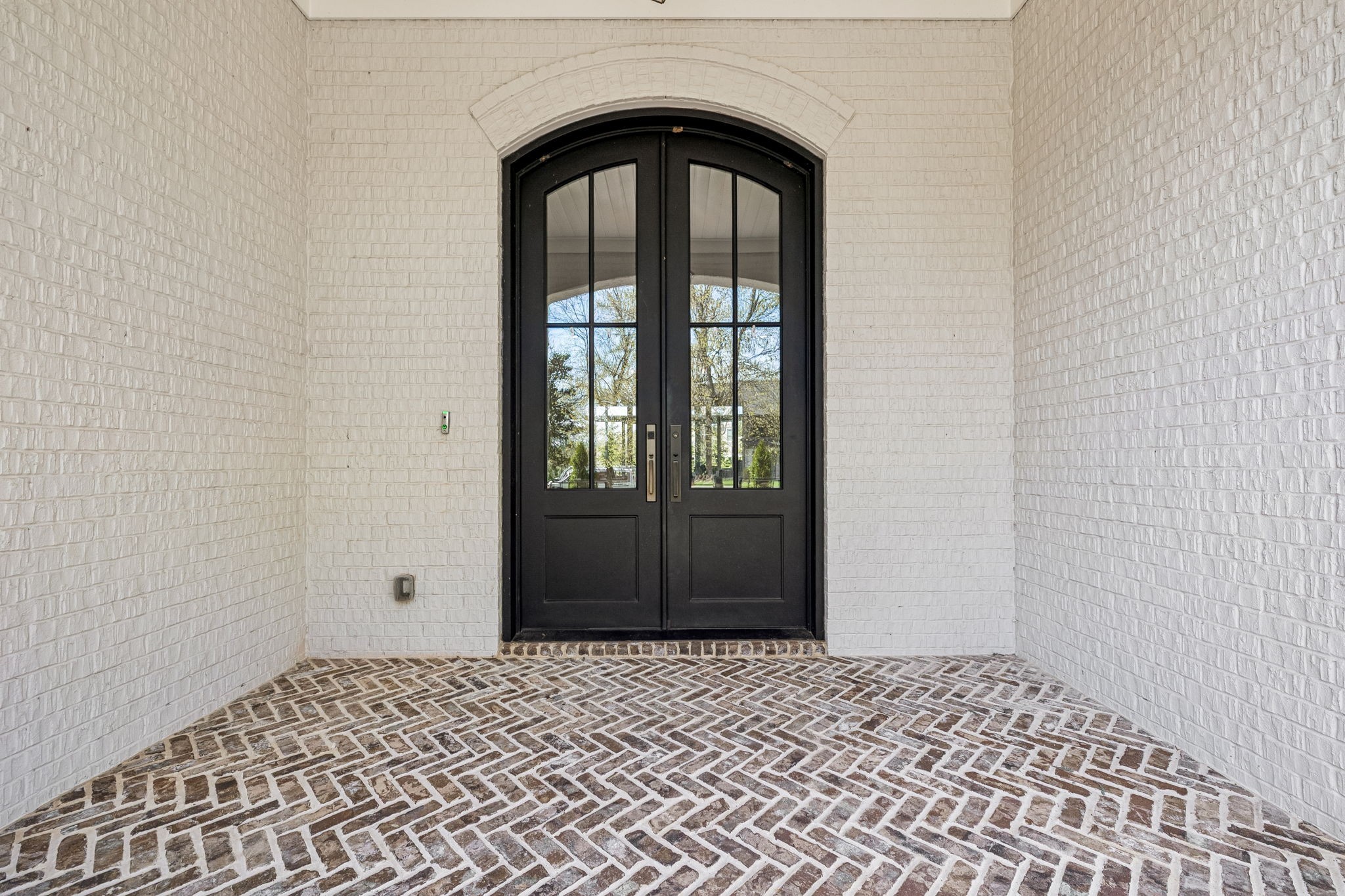 403 Cornwall Dr
