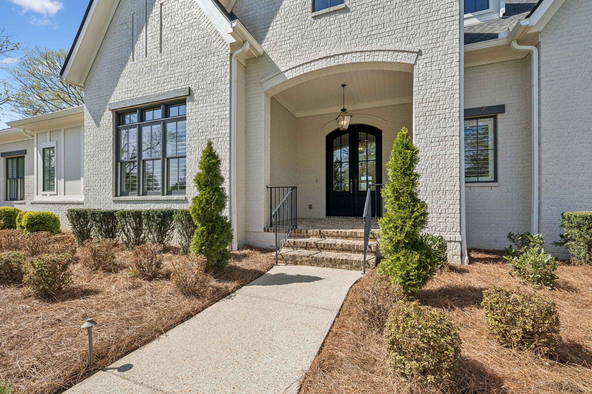 403 Cornwall Dr