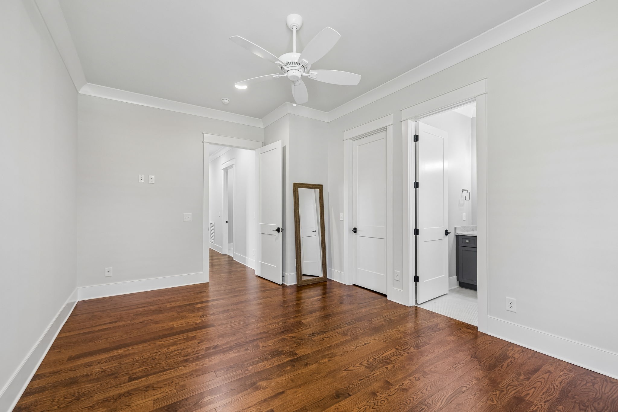 403 Cornwall Dr