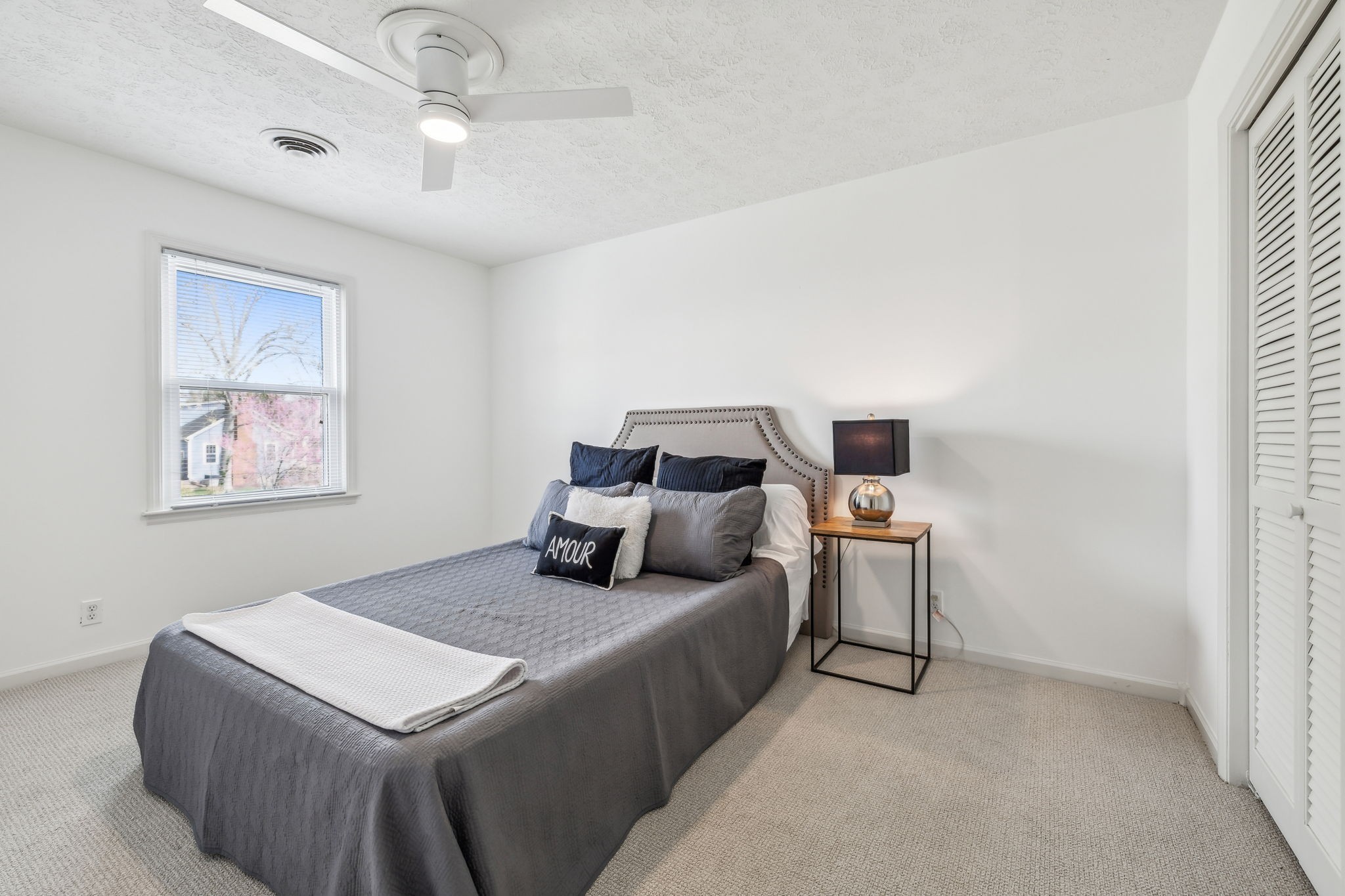 102 Foxborough Sq, W