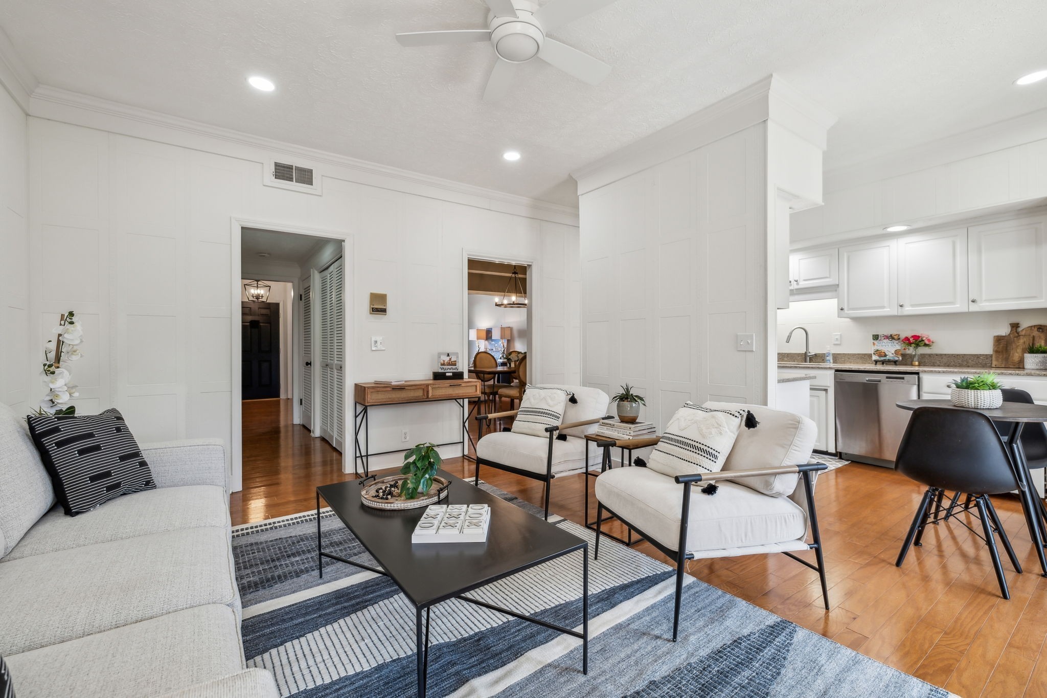 102 Foxborough Sq, W