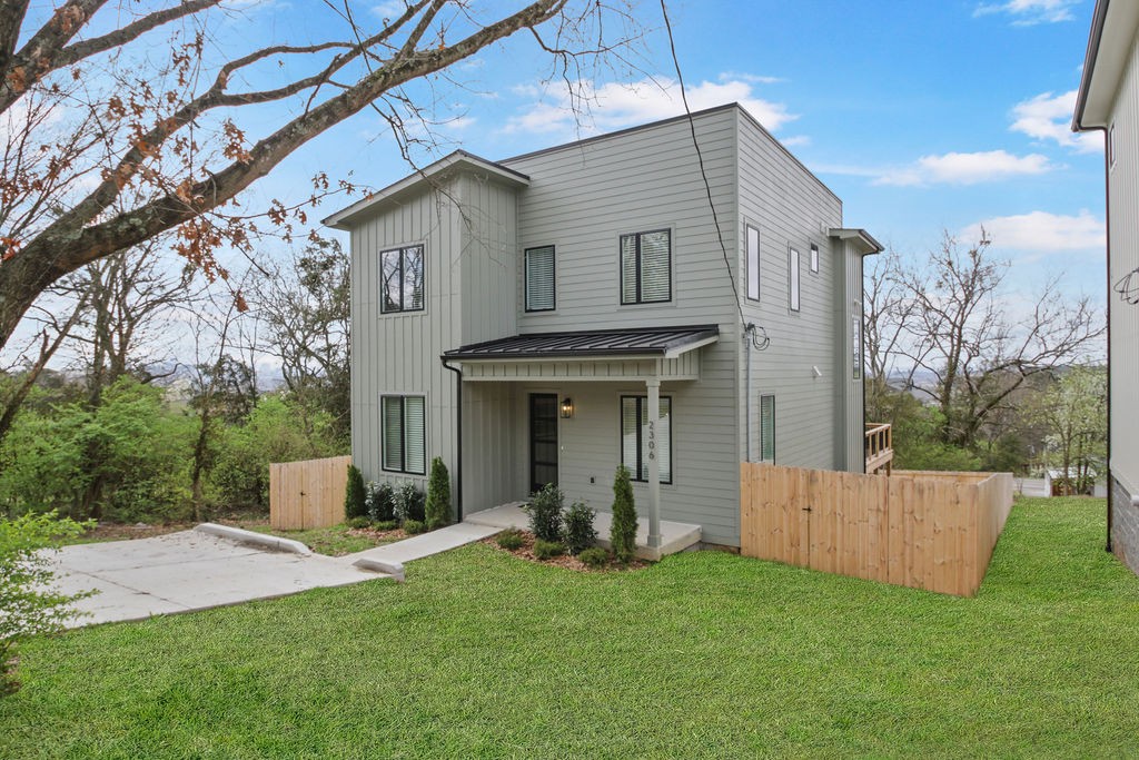 2306 Ilolo St