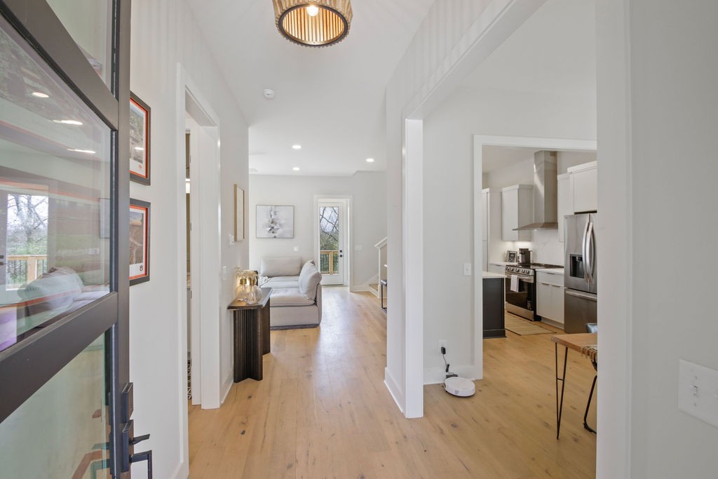 2306 Ilolo St