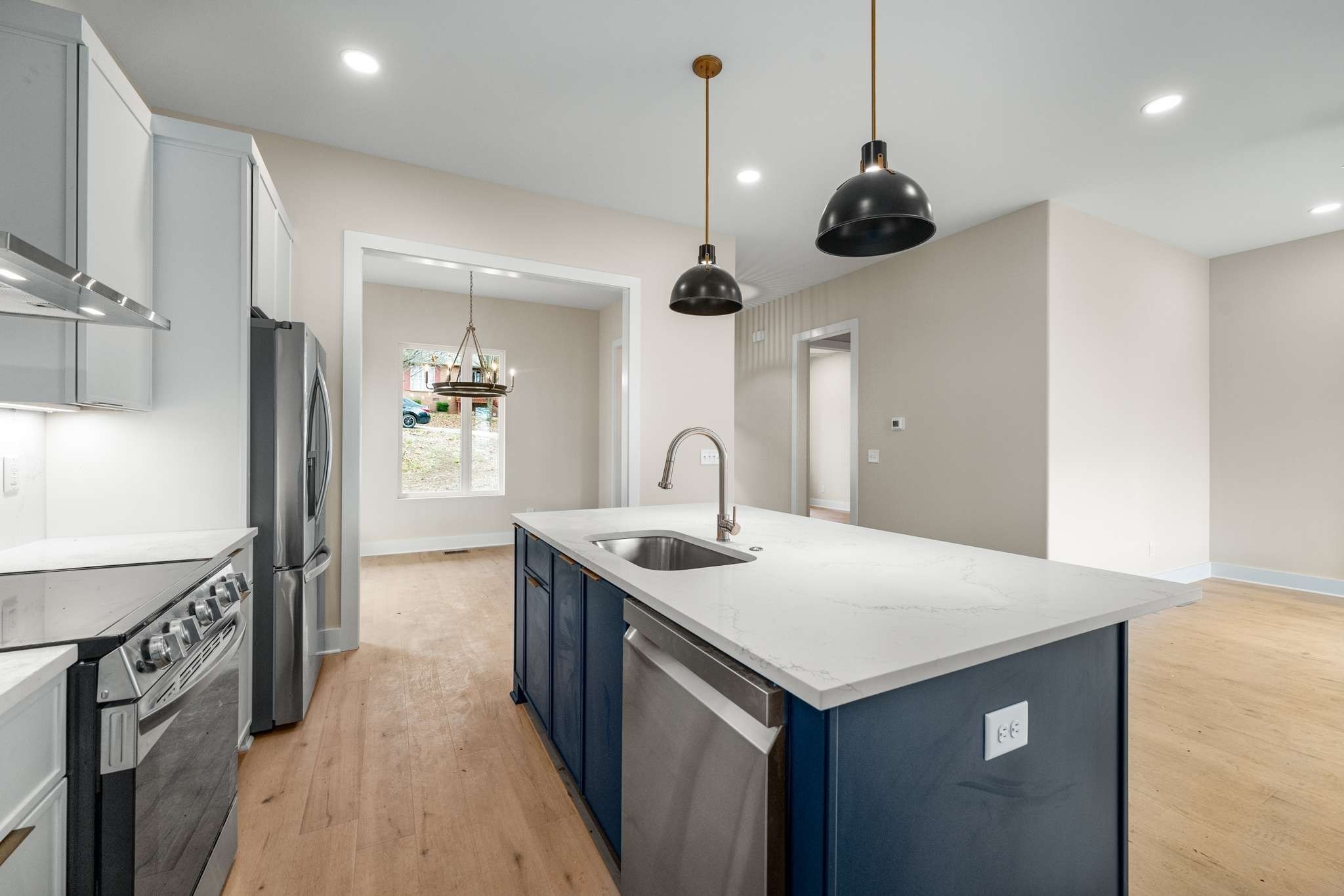 2306 Ilolo St
