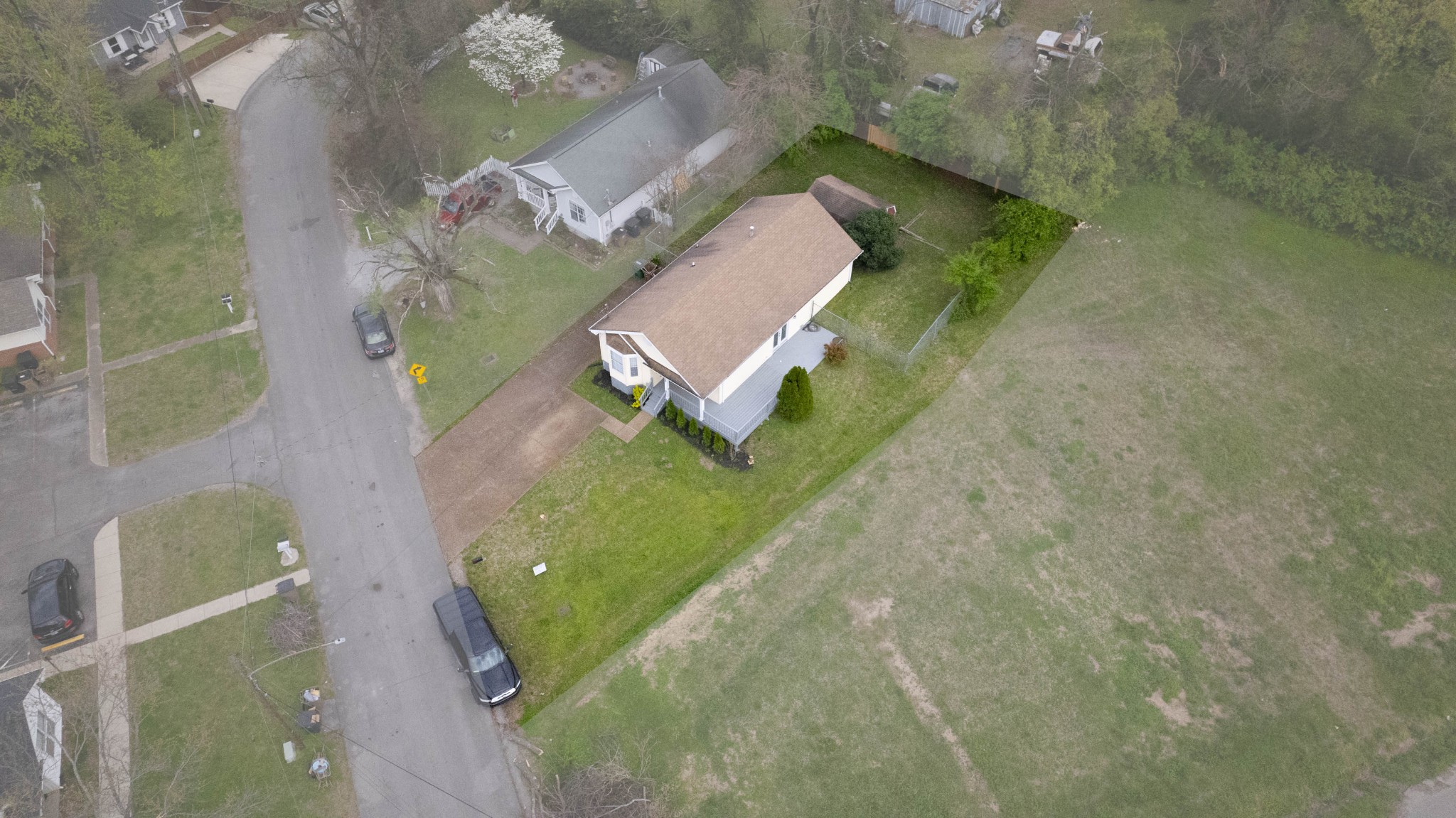 2225 Cruzen St