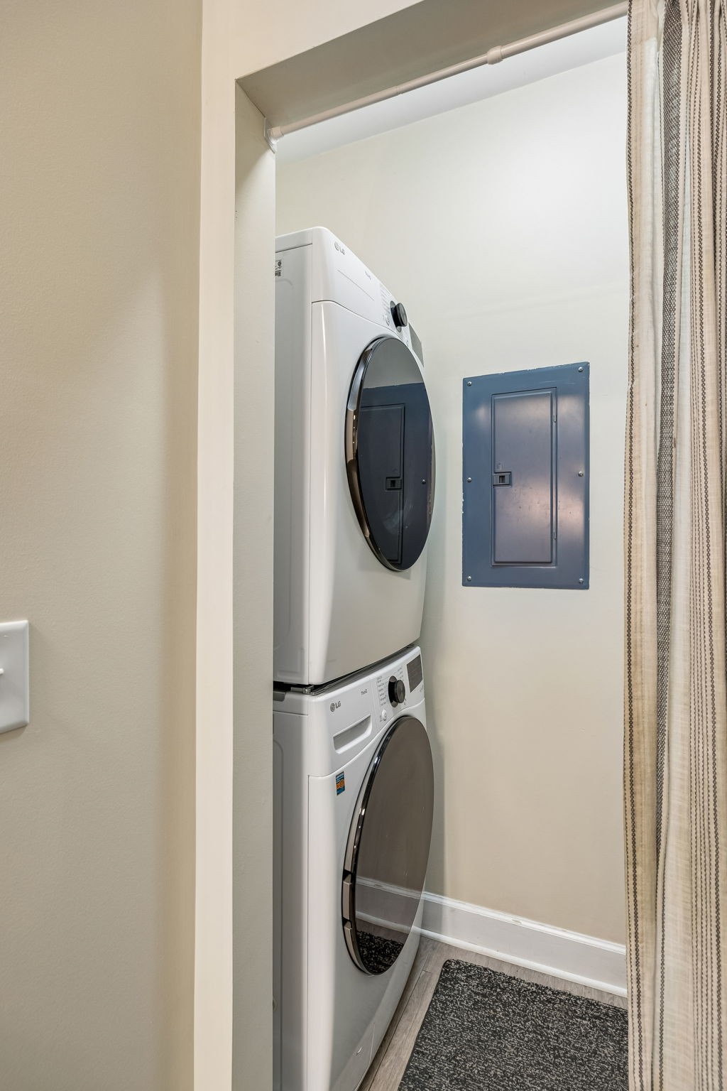 7005 Lenox Village Dr Unit: 2