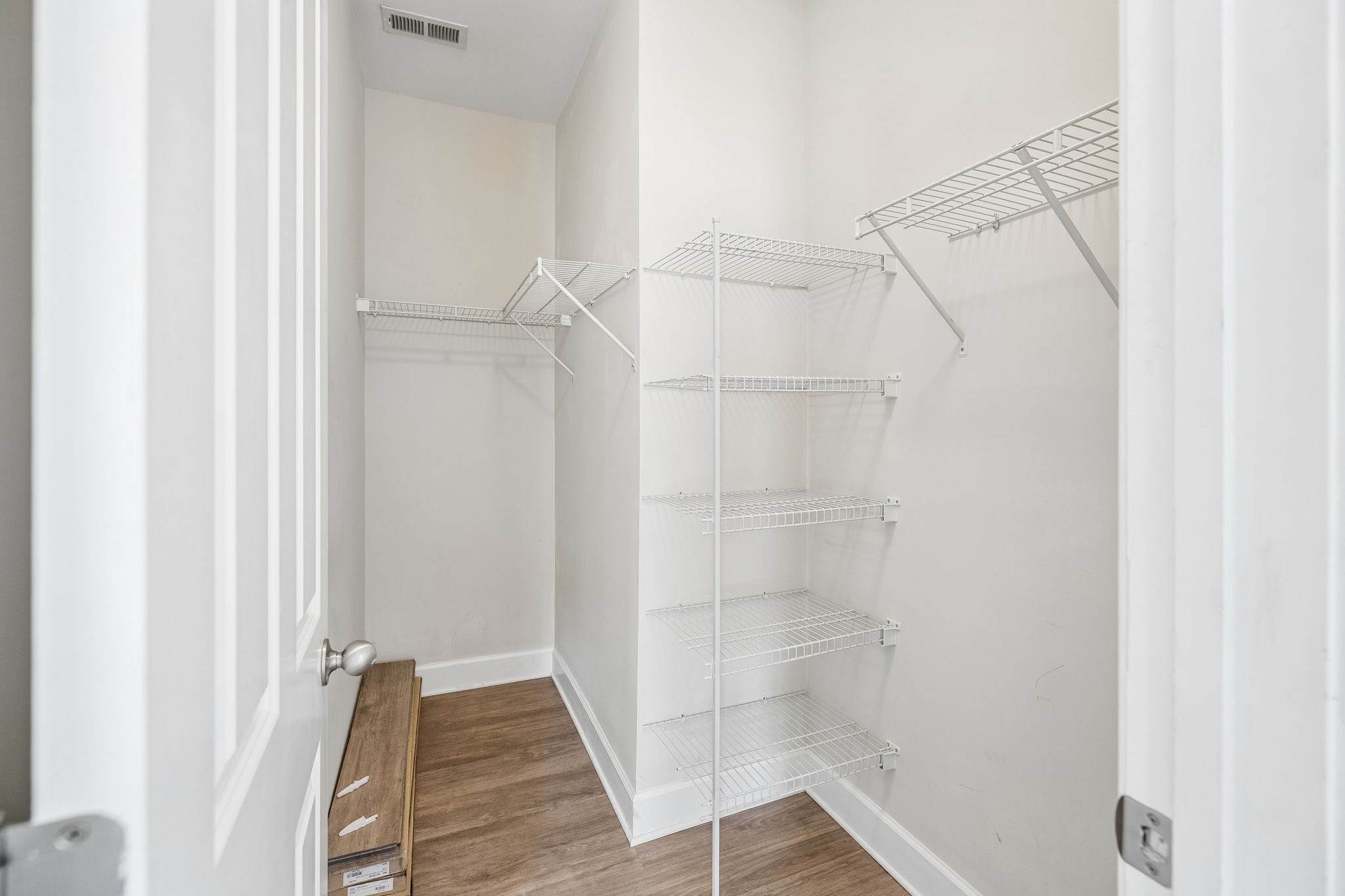 7005 Lenox Village Dr Unit: 2