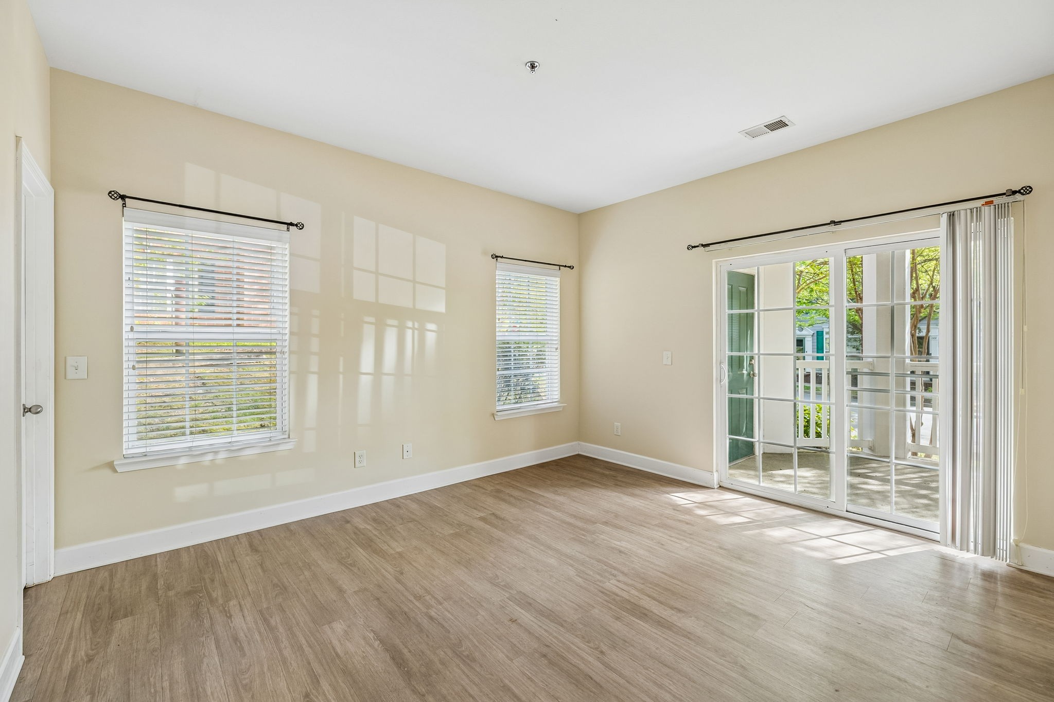 7005 Lenox Village Dr Unit: 2