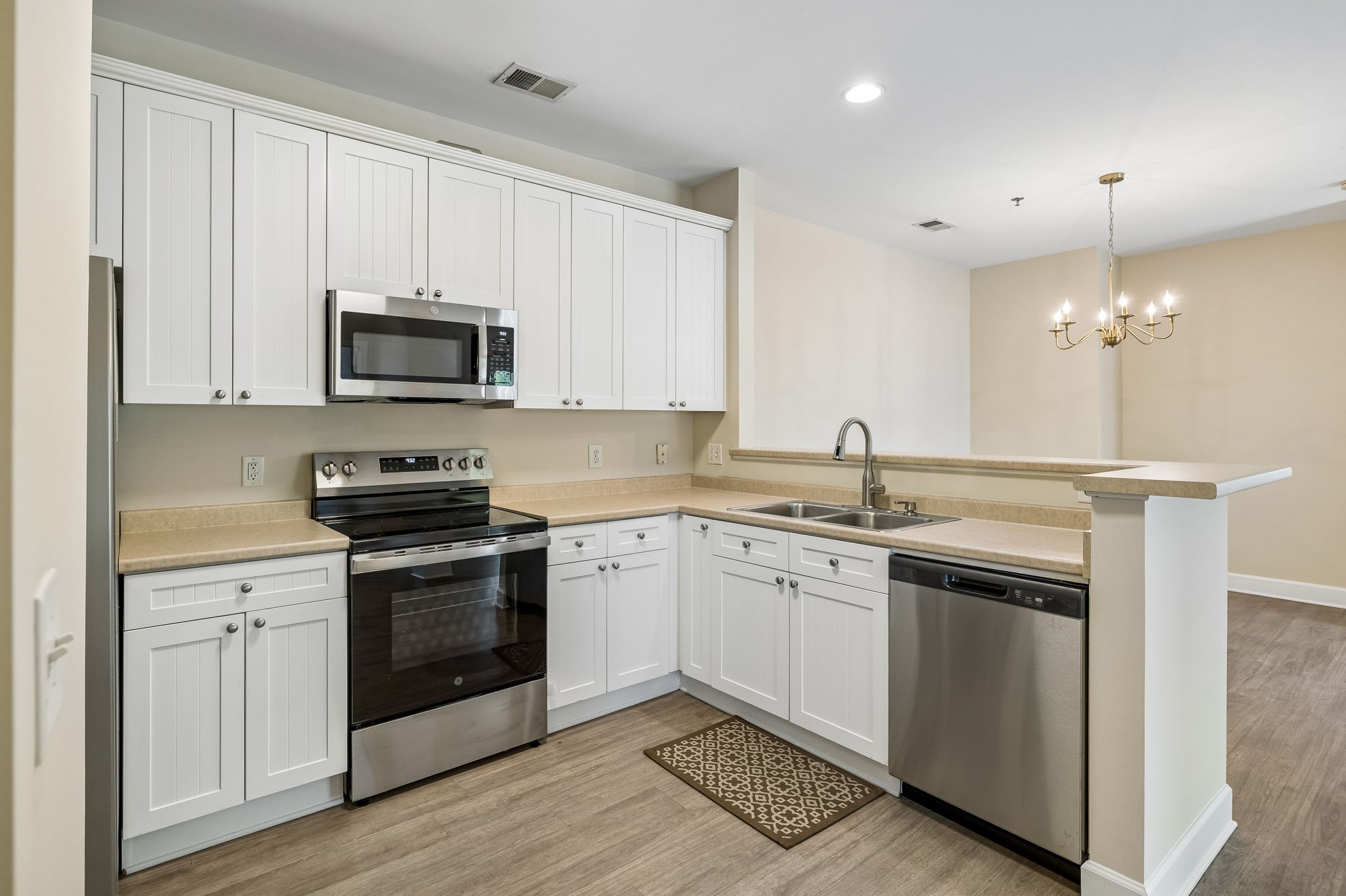7005 Lenox Village Dr Unit: 2