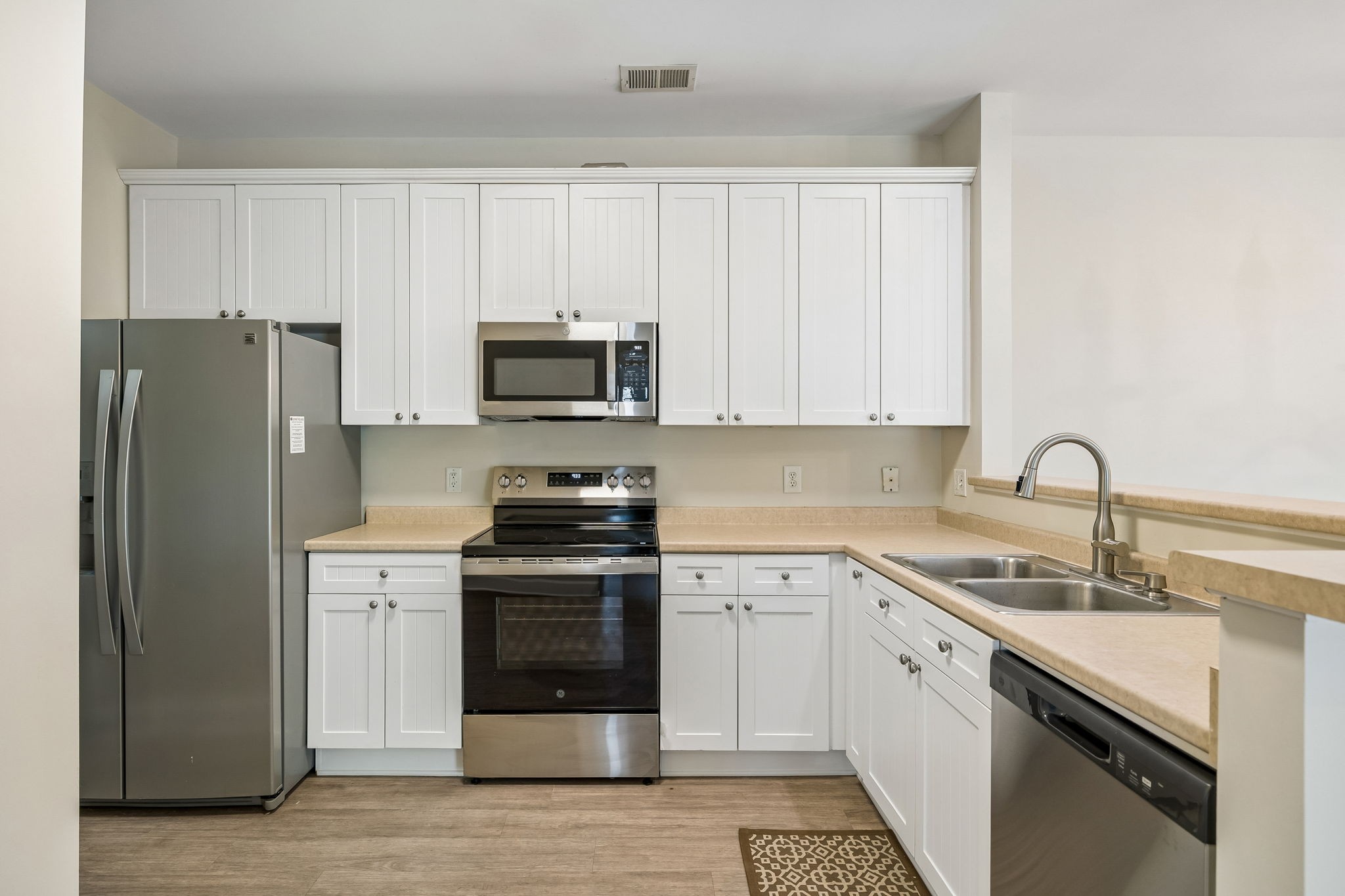 7005 Lenox Village Dr Unit: 2