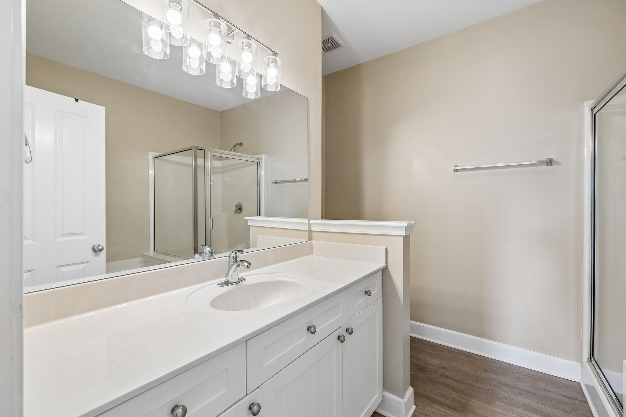 7005 Lenox Village Dr Unit: 2