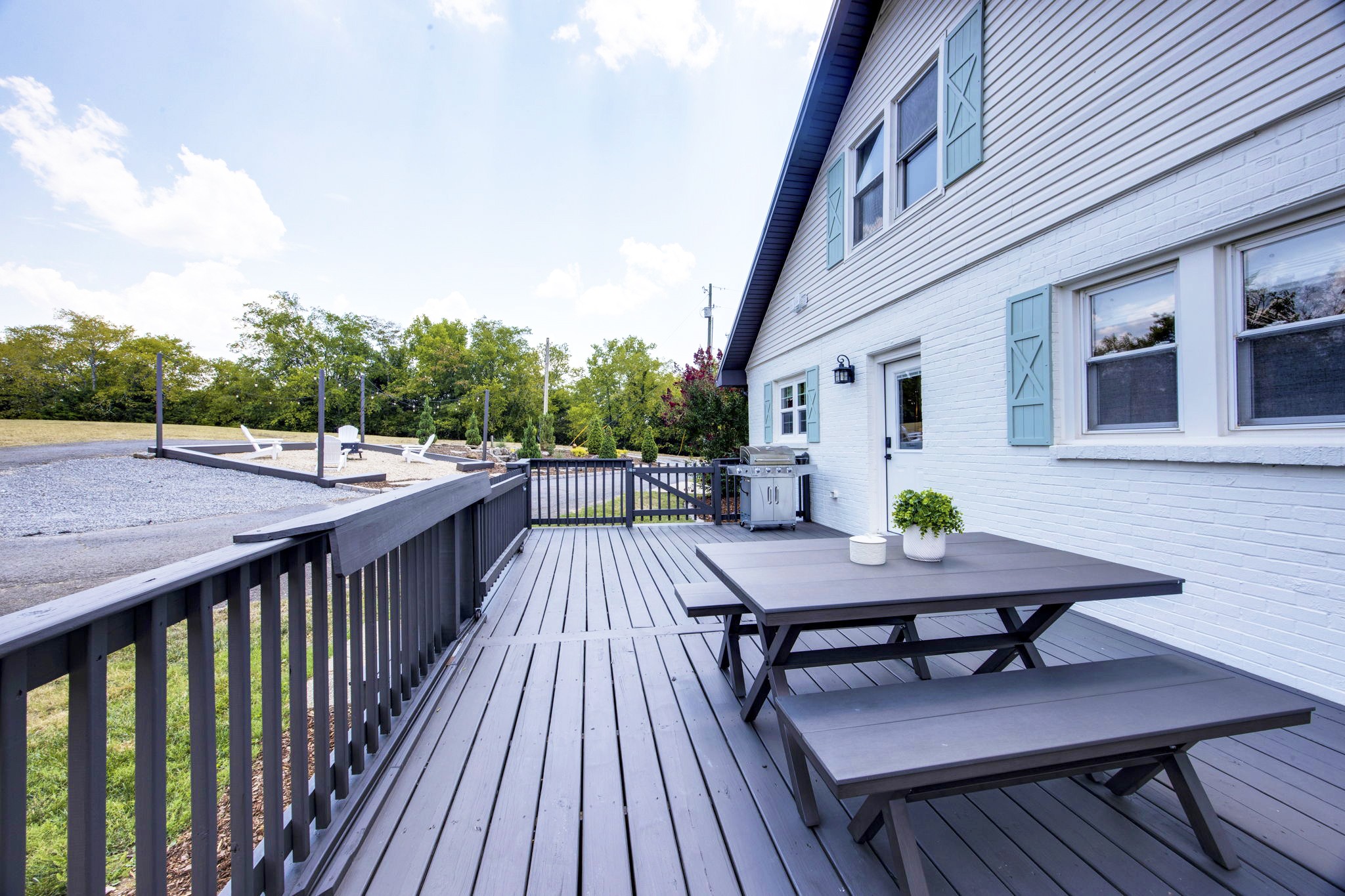 2700 Clayton Arnold Rd