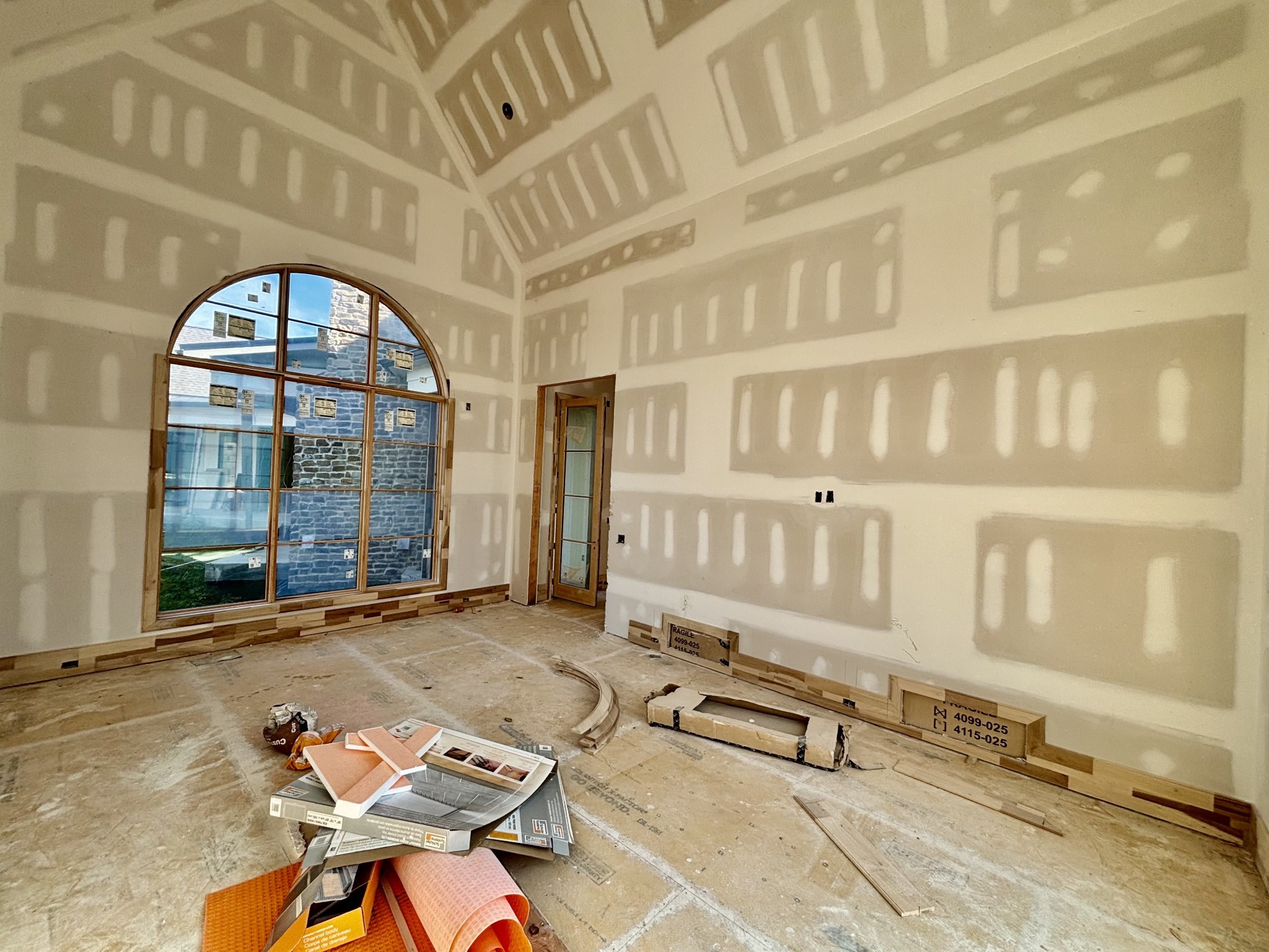 8102 Turning Point Dr