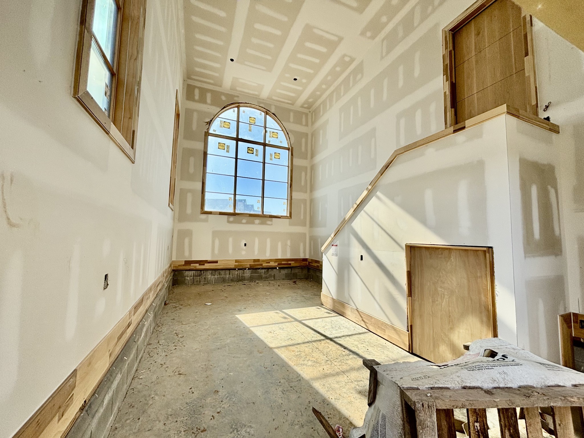 8102 Turning Point Dr