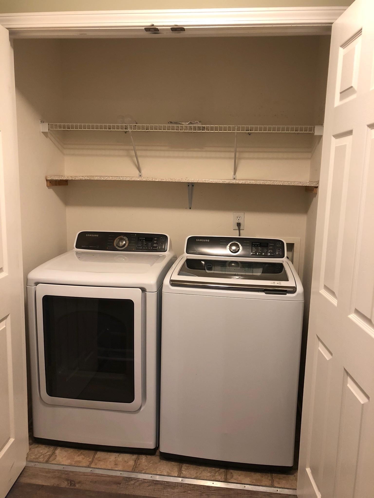 7002 Crestview Cv