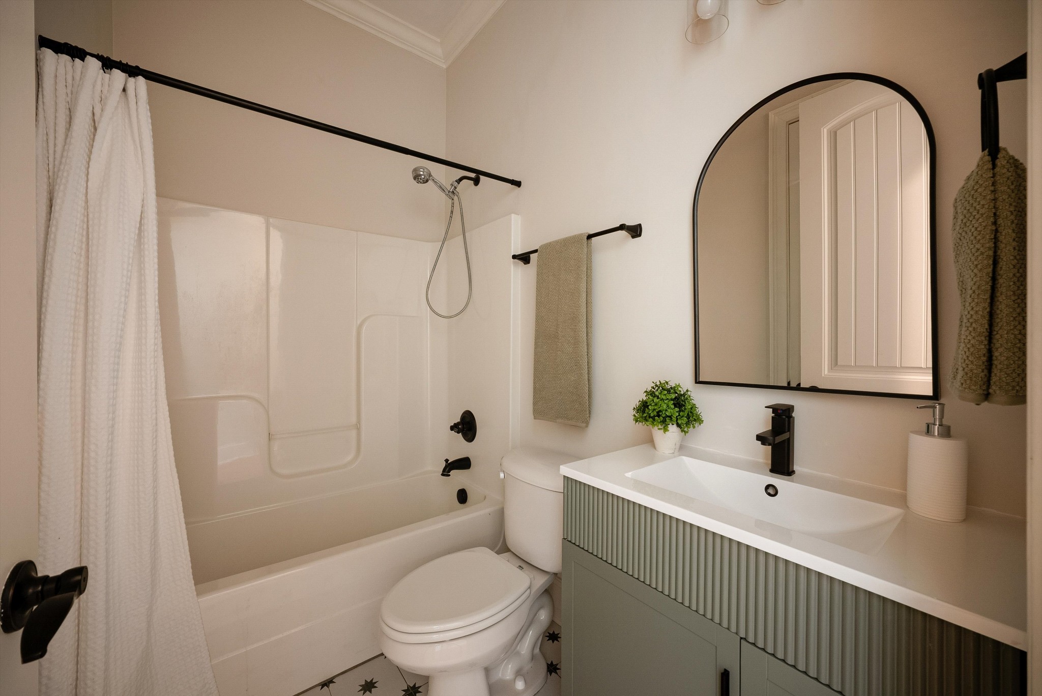 1058 Alice Springs Cir