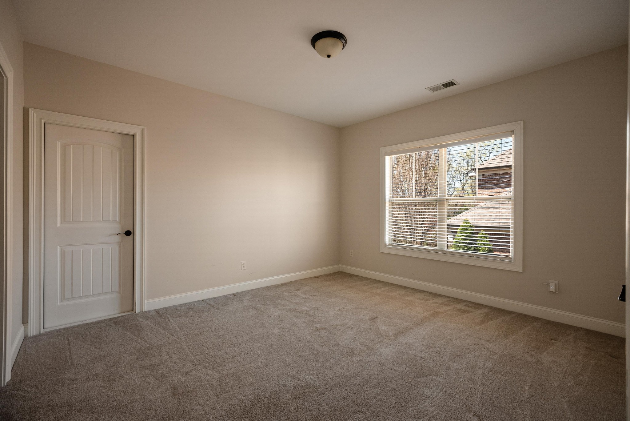 1058 Alice Springs Cir