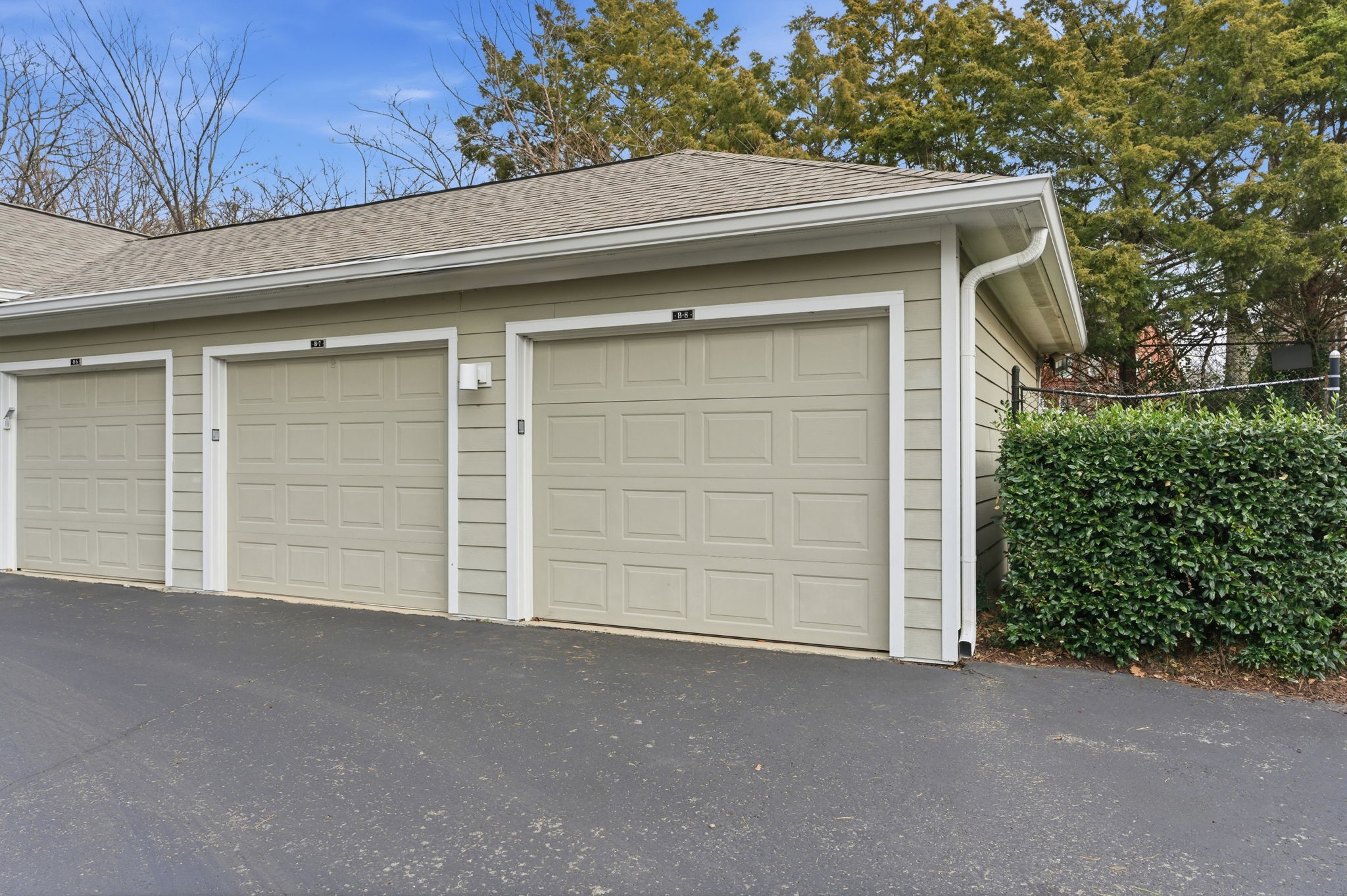 2025 Woodmont Blvd Unit: 227