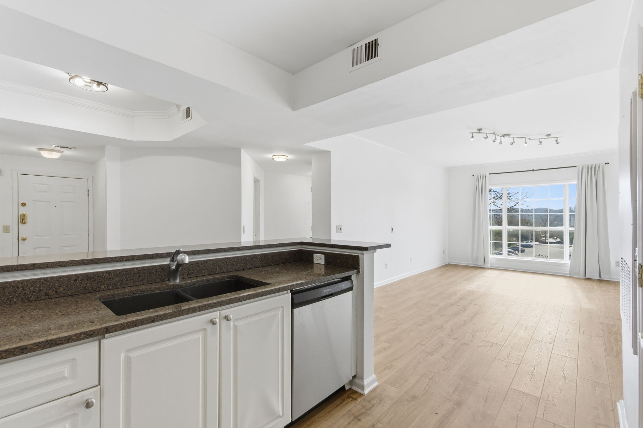 2025 Woodmont Blvd Unit: 227