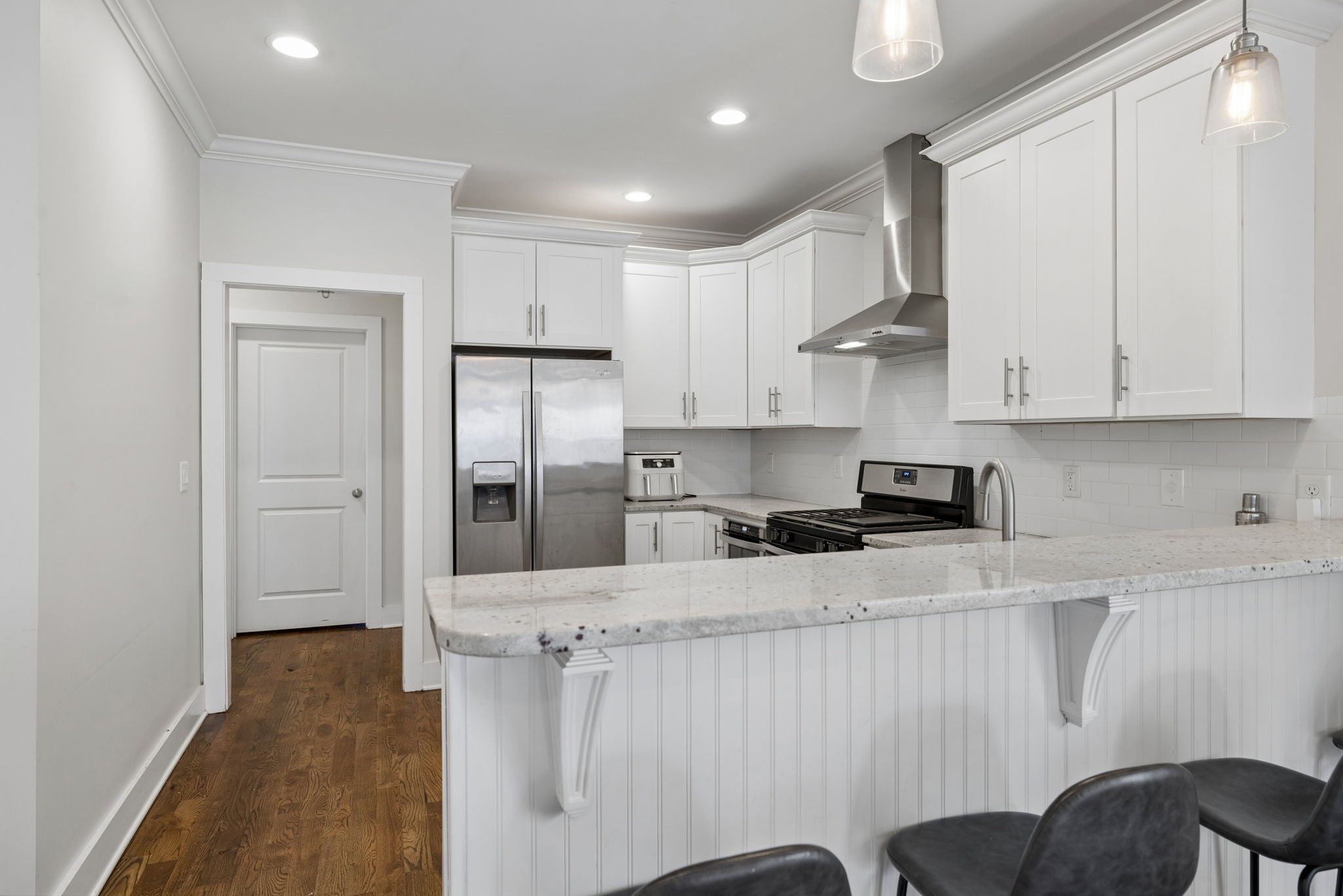 6214 California Ave Unit: A