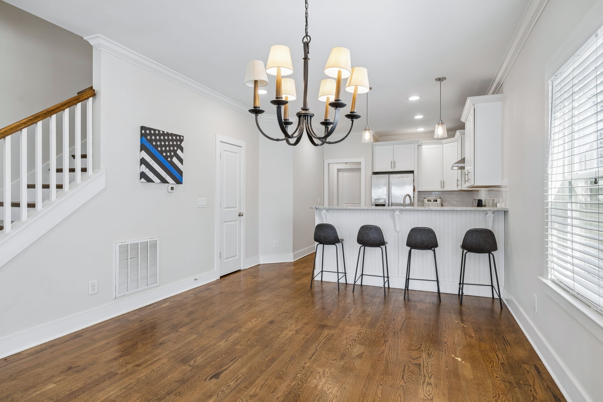 6214 California Ave Unit: A