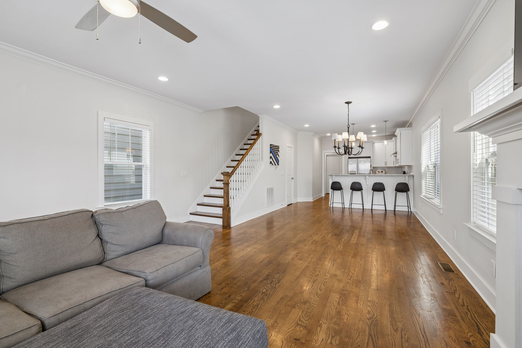 6214 California Ave Unit: A