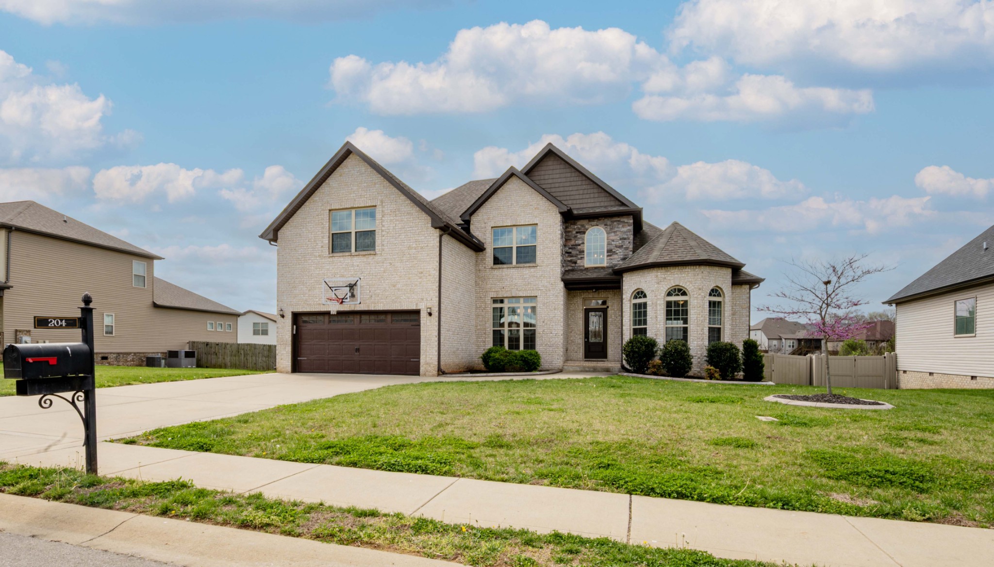 204 Bluebriar Trace