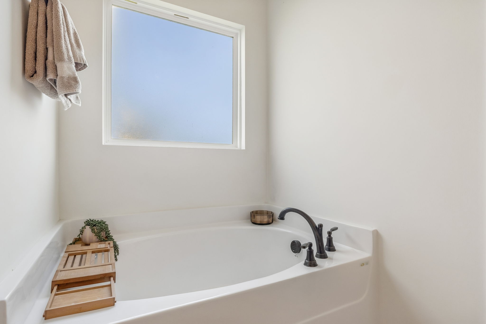 2133 Creekland View Blvd