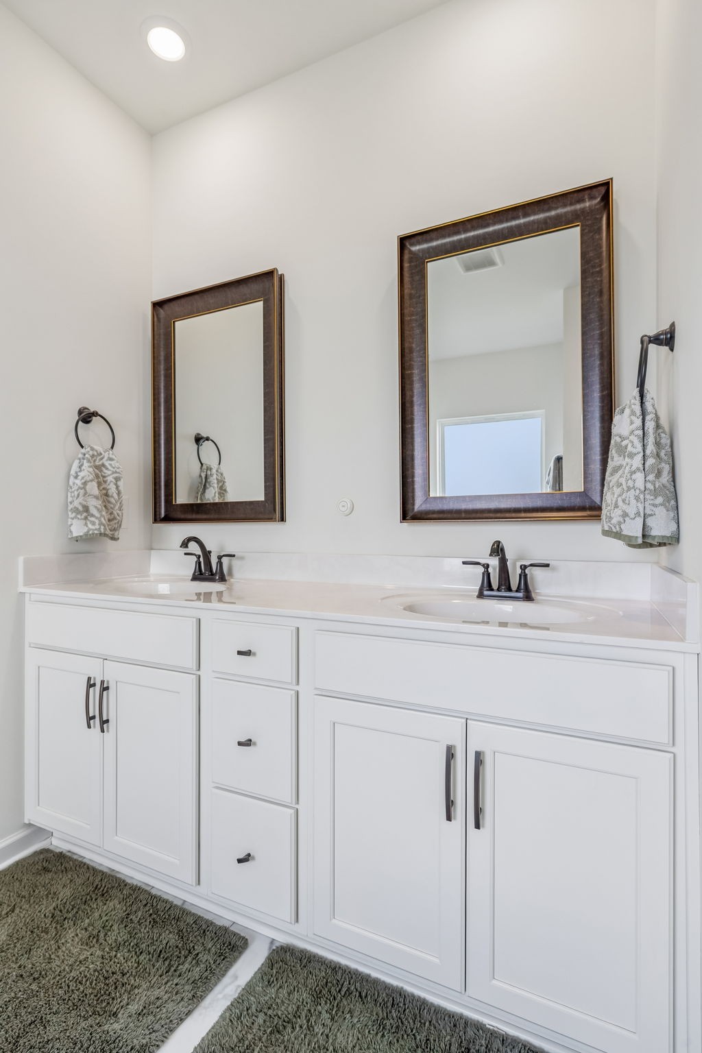 2133 Creekland View Blvd